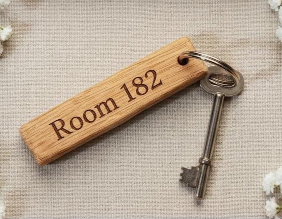 Reclaimed Oak Key Fob Room 182